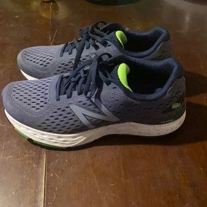 New balance men’s running shoes
